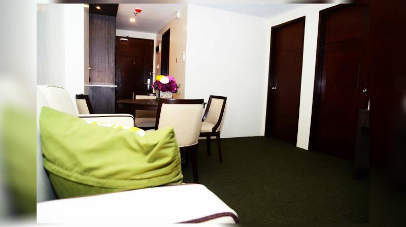 Stradella Hotel Cainta Exterior photo